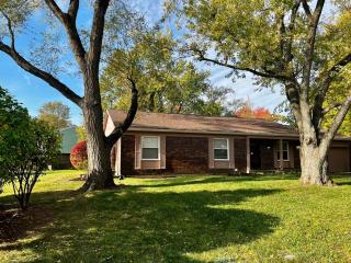 Cozy Ranch Home Near Village - 8