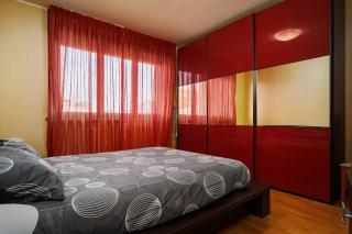 NEW - Parking - 10 min from Fiera MiRHO - sleeps 4 - 1