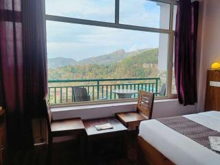 The Pine-hill Kasauli I Restaurant I Sky Deck I Manki point view I Couple friendly I Party Events - - 5