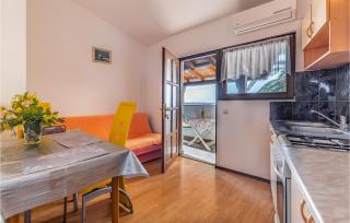 1 Bedroom Awesome Apartment In Liznjan - 5