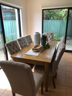 Luxury 3 bedroom townhouse, stroll to beaches - Shelly Beach - 3