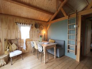 Cozy wooden house with a magical view - Tjerkgaast - 9