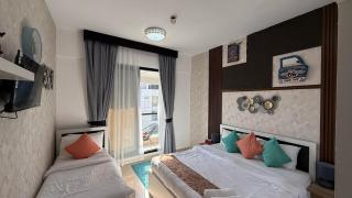 Premium One Bedroom with Marina & Sea View - 5