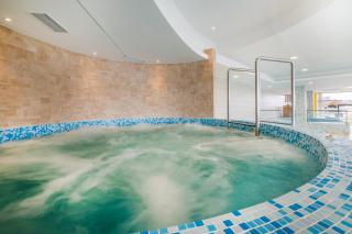MyFlat Club 218 Diamond Wellness Apartment - Siófok - 2