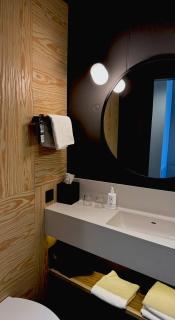 Moxy Kaunas Center - Kaunas - 8