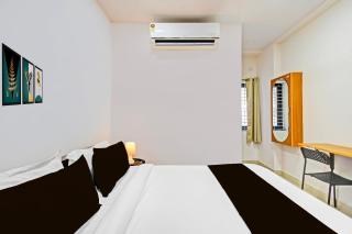 Hotel O Elegance Hotels & Co-live - Jāmb - 6
