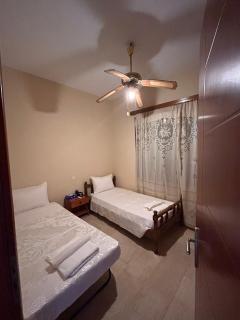 Theoni Garden House - Kyparissos - 1
