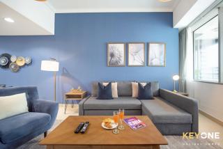 Fascinating Ocean Views in a One Bedroom - 2