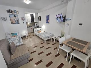 Seaview, just across the beach, Bečići - 9