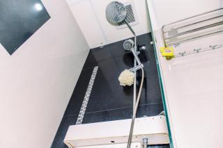 Comfort and Warm Studio at Serpong Greenview Apartment By Travelio - 4