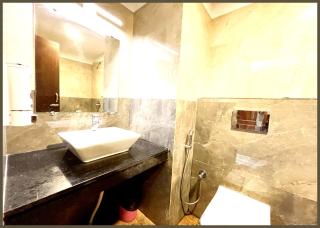 A-P Hotel Near-Golden-Sea-Beach-and Temple-with-Lift-Wifi-Restaurant-BREAKFAST INCLUDED - Puri - 3