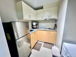 NuHomes Staycation Escape at Uptown Parksuites Tower 2 - Manila - 2
