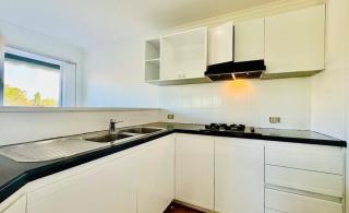 Big house in a quiet spot - Wantirna South - 8