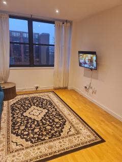 2 beds flat centrally located 2 mins from station - Romford - 7
