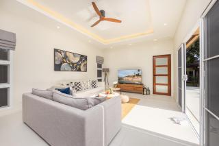 Villa Emilia Private Pool Naiharn by TropicLook - 1