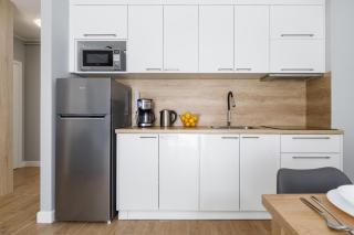 Stylish Apartment Rybacka with Parking by Noclegi Renters - Międzywodzie - 4