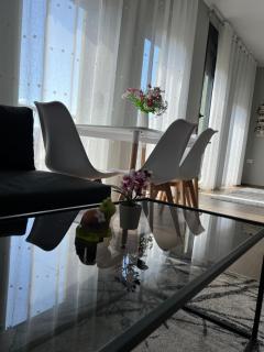 Alma Rose Apartments3 - 8