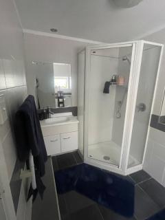 Cove side Bliss - Whangaparaoa - 4