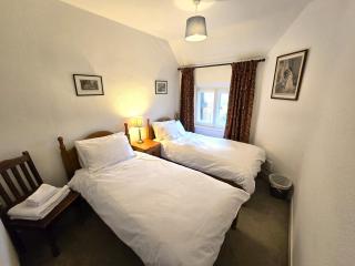 North Lodge North - Knebworth - 1