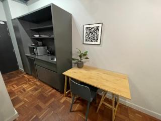 Black Brick Foreshore Studio Apartment - 1