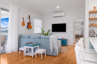 Sea Sage Cottage Family Stay by Beach & Shops - 5