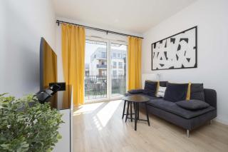 Exceptional Apartment for 4 Guests with Parking by Noclegi Renters - Varsavia - 1