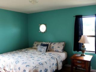 Luxury Oceanfront Vacation Rental with Hot Tub near Nye Beach, Newport, Oregon - Newport - 2