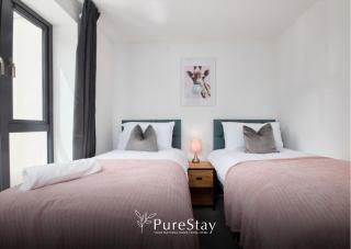 Stunning 5 Bed House By PureStay Short Lets & Serviced Accommodation Manchester With Parking - Manchester - 8