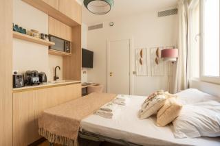 Romantic Getaway - Le Marais - with AC - Paris - 3