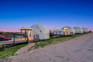 Gorgeous Dome Tent Rental for Romantic Vacations in Texas - 1