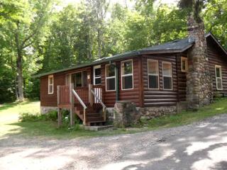 Enchanting Woodland Cabin Perfect for a Family Getaway on Moose Lake, Wisconsin - Hayward - 0
