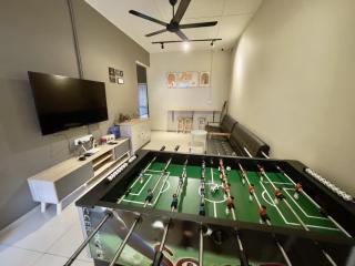 Urban 9pax Terrace Gem near Sunway Carnival - Perai - 9