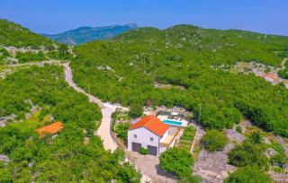 Villa Sanja in Makarska by Villas Guide - Duge Njive - 0