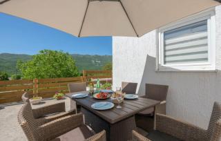 Villa Sanja in Makarska by Villas Guide - Duge Njive - 8