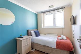 4 Bed Home Near New Cross Hospital-Contractors, Relocation, Families - 6