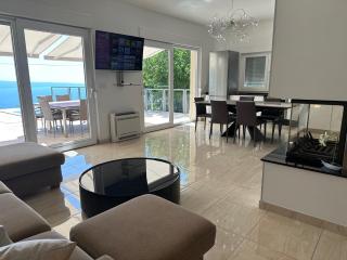 Villa Maranata-5 stars-pool-spa-gym-free parking-privacy - Jesenice - 2