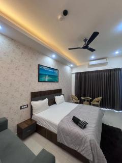 Gaursky studio - Ghaziabad - 0