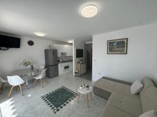 Apartments Nina - Rogoznica - 5