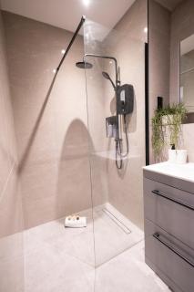 Modern London Apt 2 Bed,2 Bath - Finchley - 4