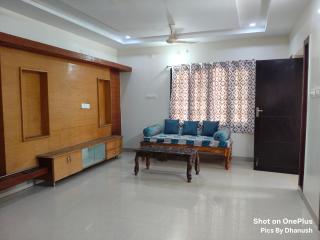 Annamaiah Grand - Grand Serene Haven - Tirupati - Home Food Service - 2 KM to Tirumala Alipiri Point Direct Flyover - Tirupati - 5