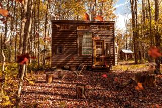 Unique Glamping Site Rental for Group Getaway in Woodridge, New York - Woodridge - 9