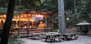 Private Glamping Getaway in the Redwoods near Santa Cruz, California - 7