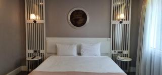 Mia Berre Hotels - 4
