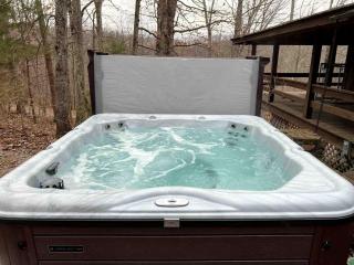 Large Vacation Rental with a Huge Deck near Franklin, Tennessee - Fairview - 7