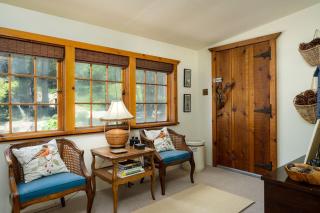Sleek Creekside Cabin Rentals Ideal for Getaways from San Francisco, California - - 1