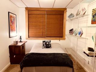 Charming Cabin with Hot-tub in Franklin, Tennessee - Fairview - 4