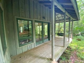 Incredible Secluded Cottage with Fire Pit and Hot-tub in Franklin, Tennessee - Fairview - 6