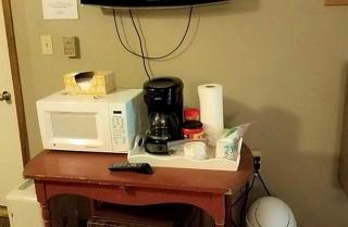 Comfortable Room Rental for a Vacation in Poweshiek County, Iowa - - 6