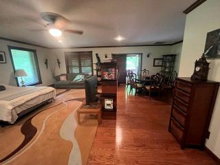 Fantastic Cottage with Hot-tub and Stunnnig Views in Franklin, Tennessee - Fairview - 2
