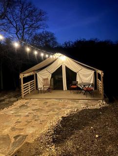 Gorgeous Texas Glamping Retreat in Lockhart - 9